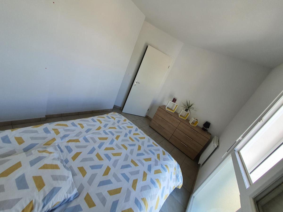 Chambre 11M2 Dans Maison Toute Equipee Tresses Exteriör bild